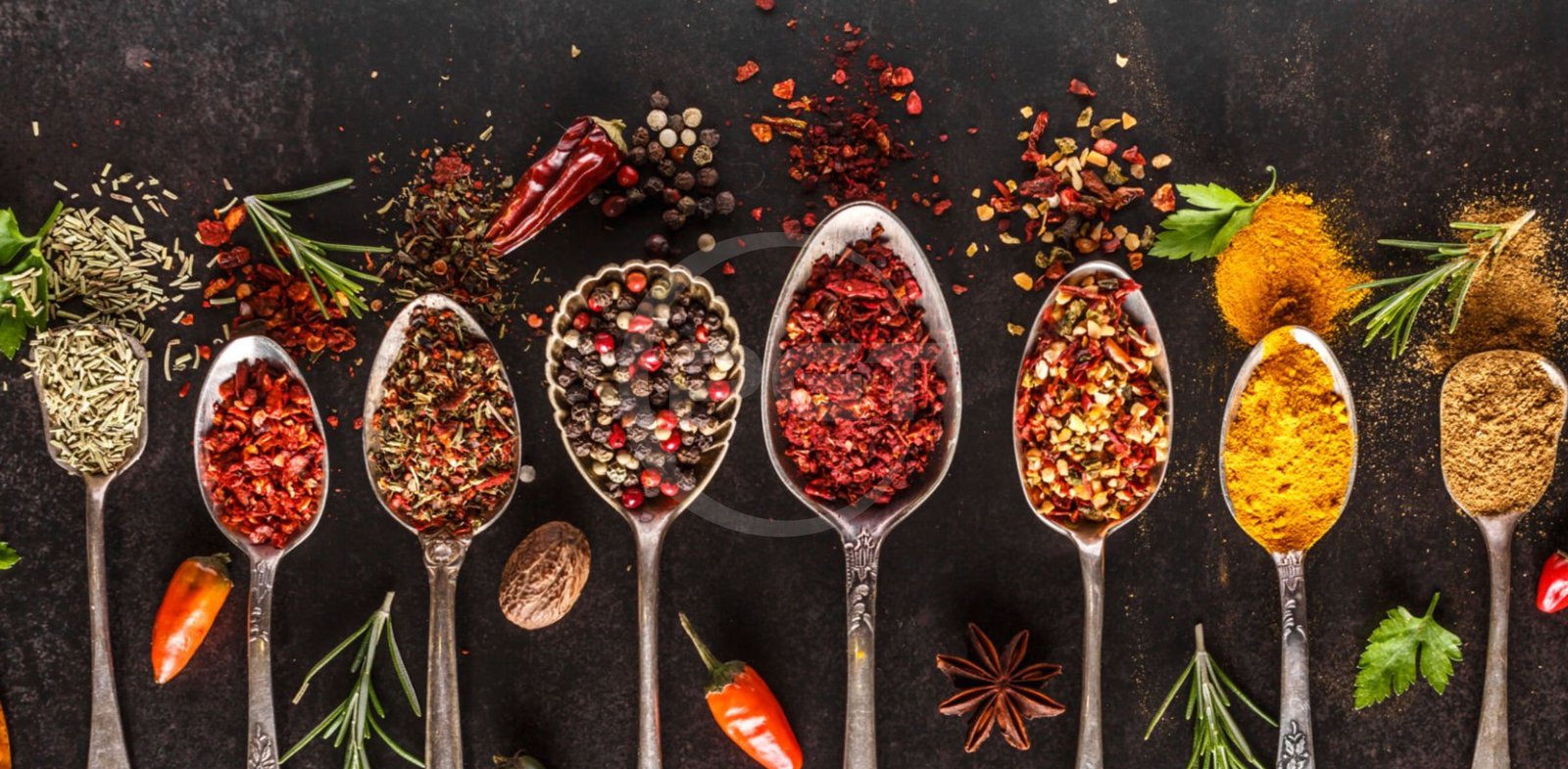 spices export bulk cloves, nutmeg & pepper.jpg
